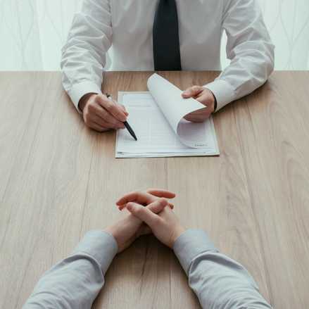 Avoid These 3 Gestures during Job Interviews