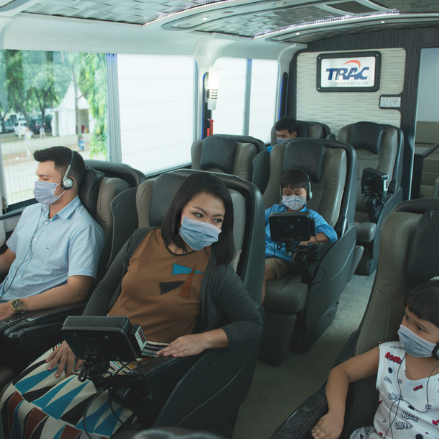 Alternatif Naik Pesawat Nikmati Kemewahan dan Kenyamanan TRAC Luxury Bus